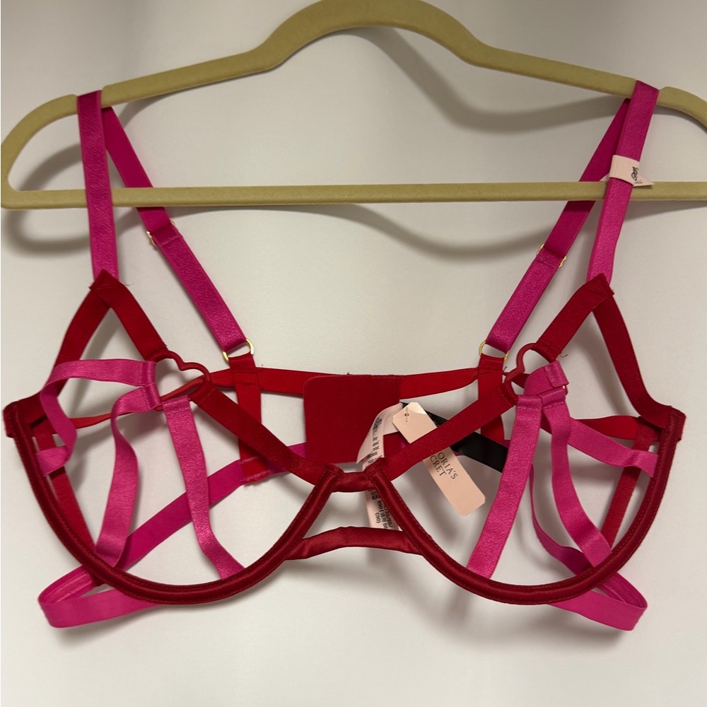 NWT Victorias Secret Very Sexy Heartware Open-Cup Strappy Caged Demi Bra red